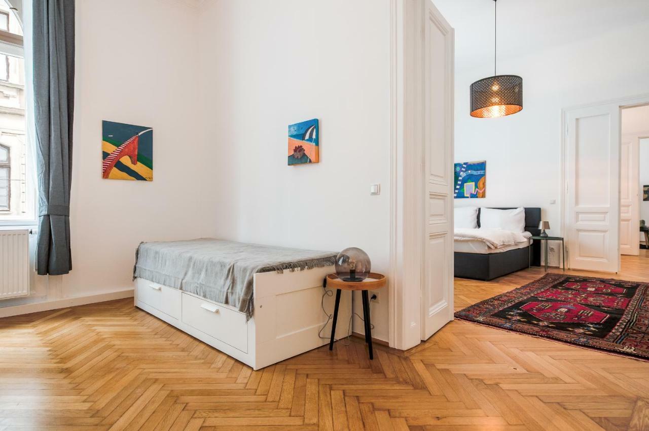 Grand Soho II Apartment Vienna Exterior photo